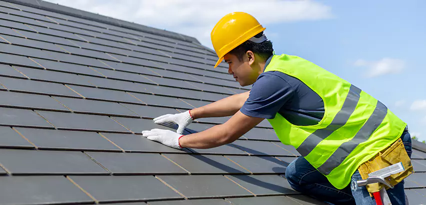 Professional Hail Damage Roof Repair Services in Fox Island, WA